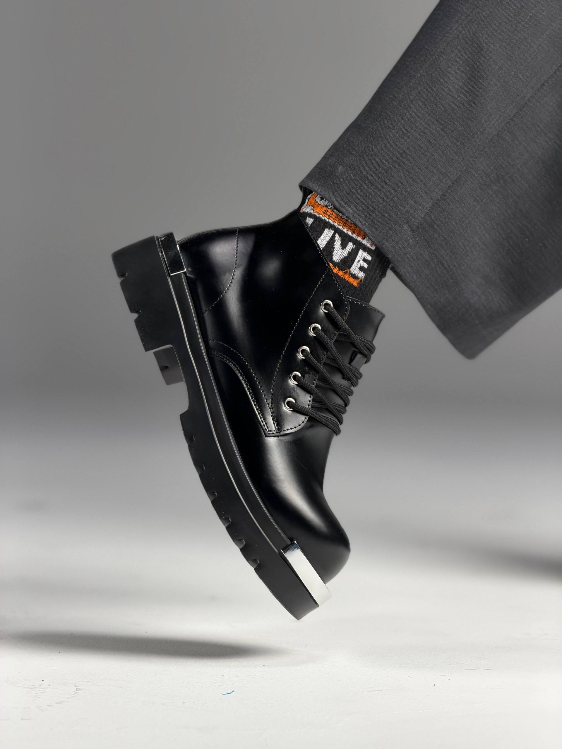 نیم بوت یراق دار